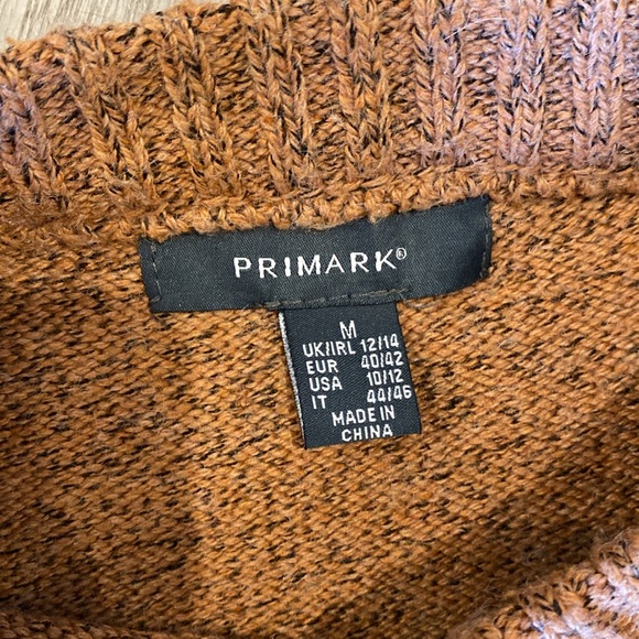 Primark | Sweater with embroidered floral detail on sleeves | Size Medium - Picture 3 of 5